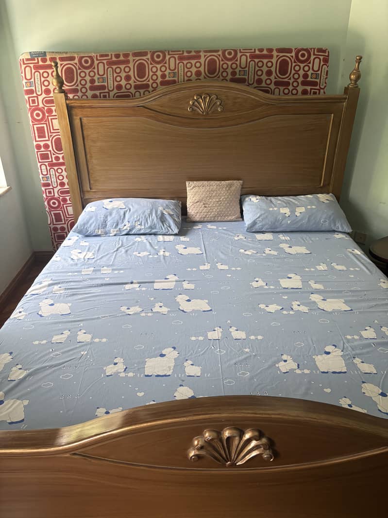 Slightly used bed 1