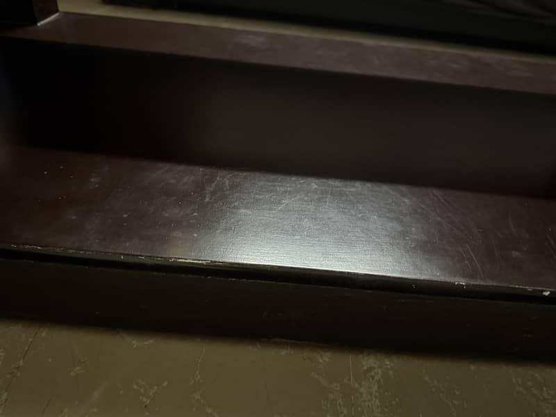 Center table 3