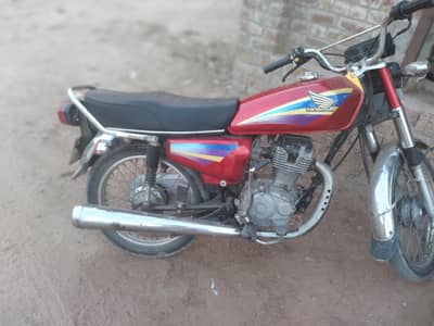 Honda.  125.    lush  condition.   all  ok