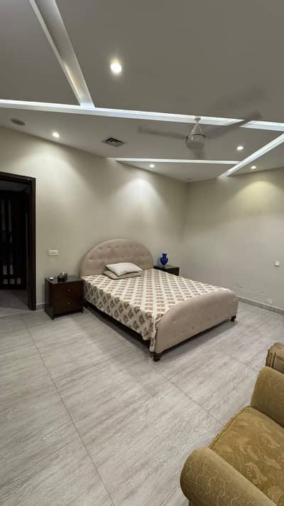1 Kanal Fully Furnished Upper Portion For Rent In DHA Phase 6 - Common Gate Separate Entrance