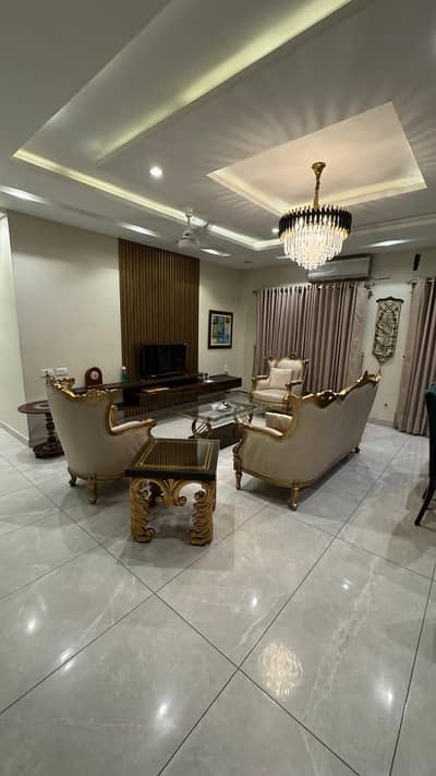 1 Kanal Fully Furnished Upper Portion For Rent In DHA Phase 6 - Common Gate Separate Entrance