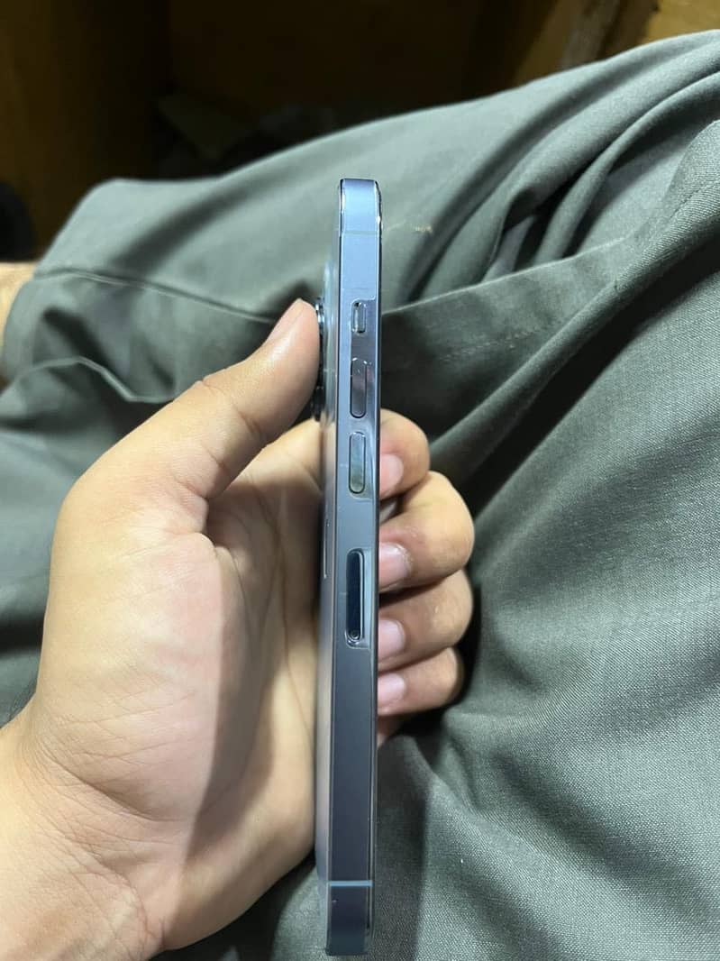 iPhone 13pro256 4