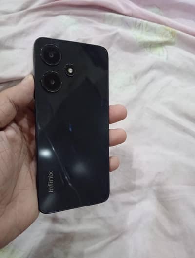 infinix hot 30i 4 +4 ram 128 memory