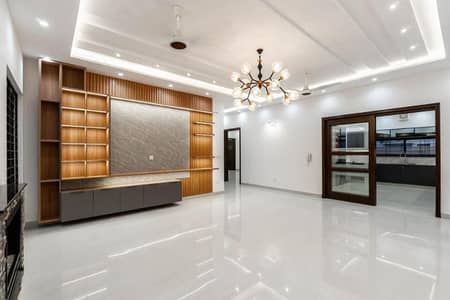 1 Kanal Full House For Rent In DHA Phase 8 Ex Air Avenue - Near Park And Commercial Area
