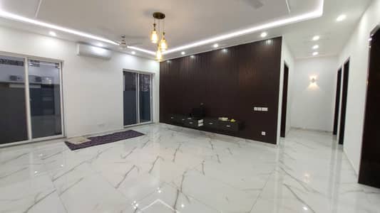 1 Kanal Upper Portion For Rent In DHA Phase 7 - Separate Entrance