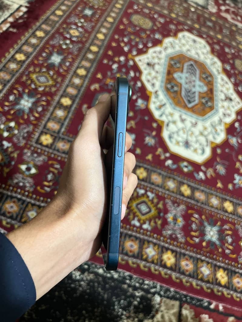 IPhone 13 jv 4