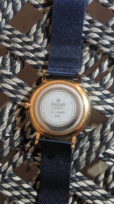 Sveston Era SV-1949G Luxury Mesh Strap Watch for Men