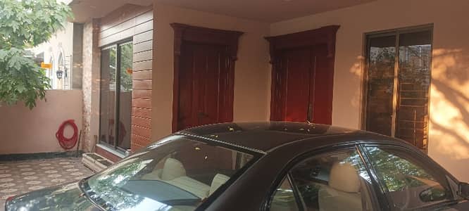 10 Marla Used Owner Build House For Sale In Very Good Condition