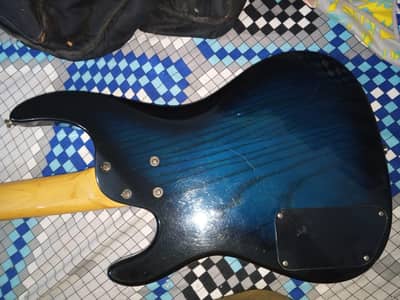 aria praii guitar  for sale karna hai g