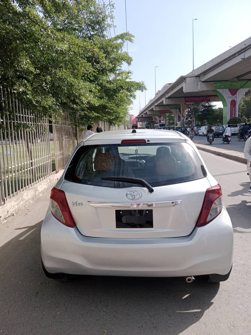 toyota vitz 5