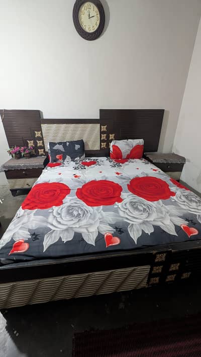 BED SET IN WOOD QUALITY