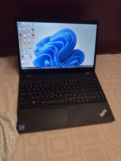 Lenovo ThinkPad P15s Gen 2i | i7 11Gen 16gb/1TB
