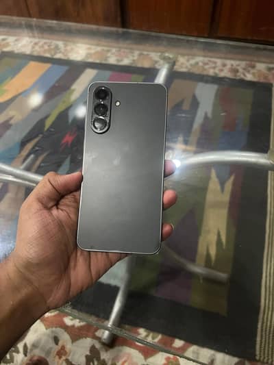 Samsung A56 12.256 original box and cable available