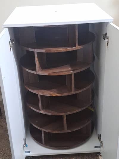 Shoe rack: elgent and classuc