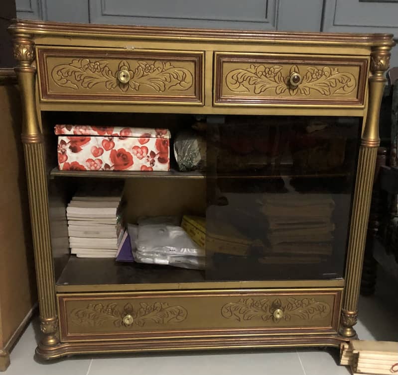 Dressing Table 3