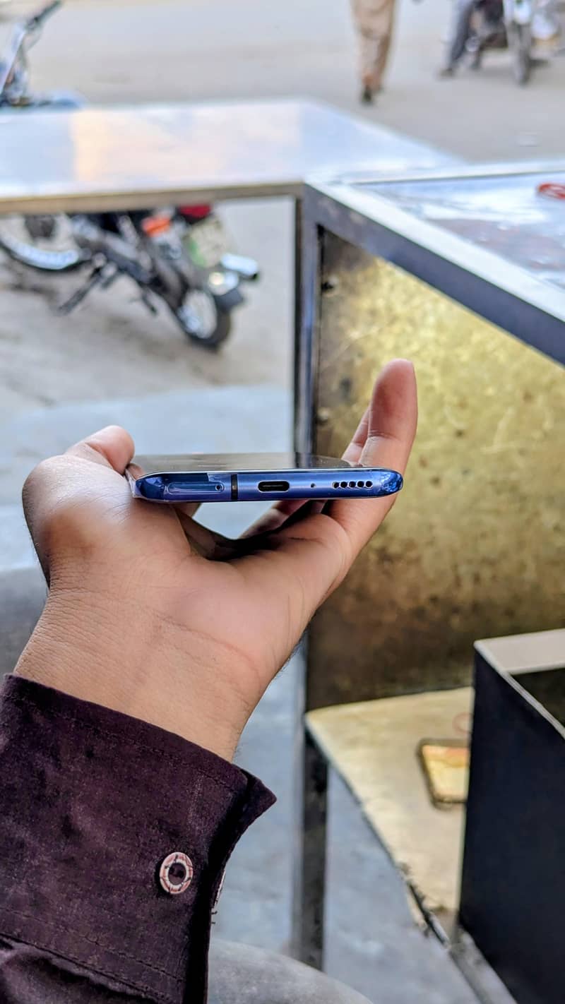 One Plus 7 Pro 3