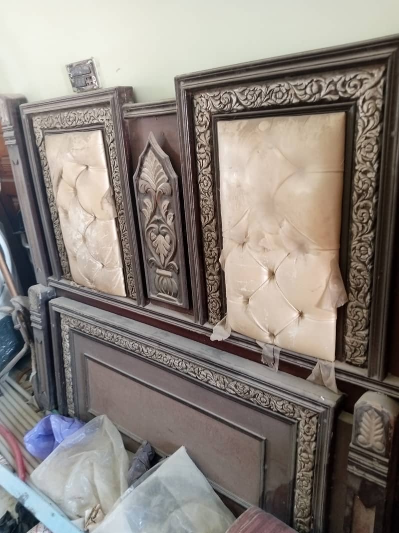 Bed set 2 side tables one dressing table 1