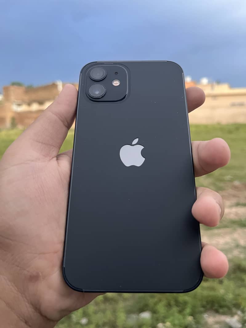 iPhone 12 0