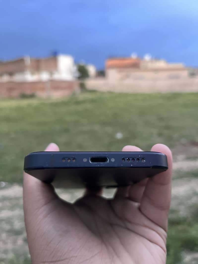 iPhone 12 5