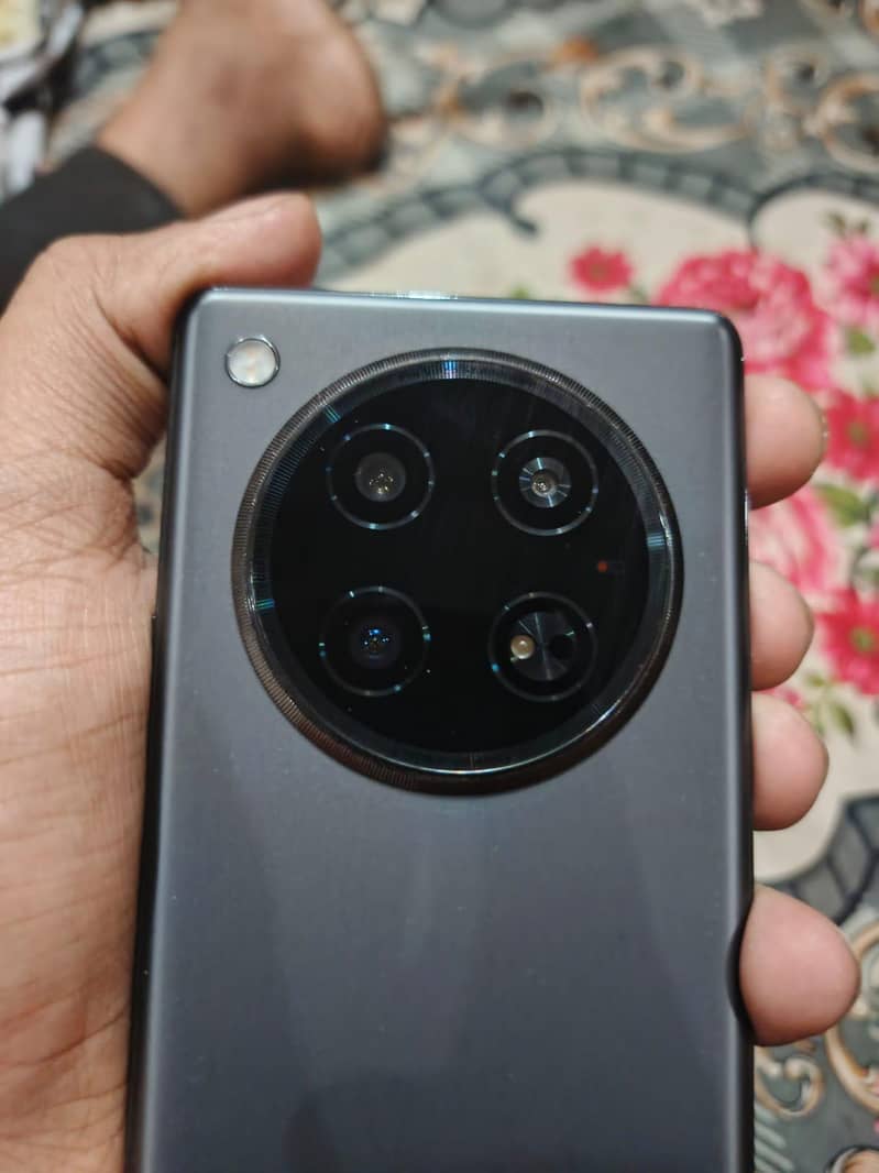 infinix zero 40 1