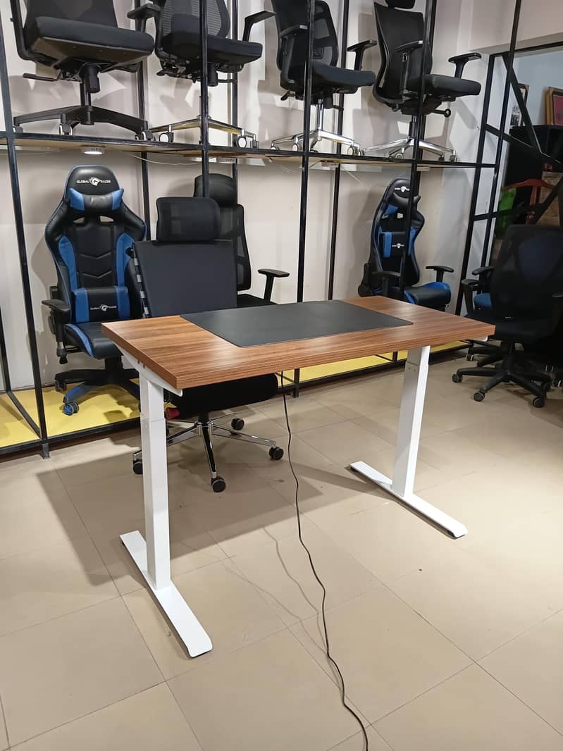 Height adjustable table 13
