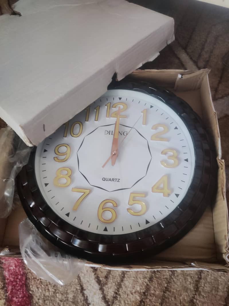 Full New Wall Clock 0