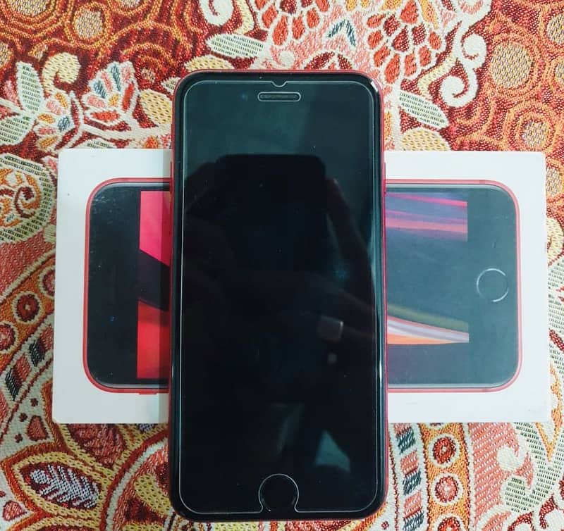 iPHONE SE2020 0