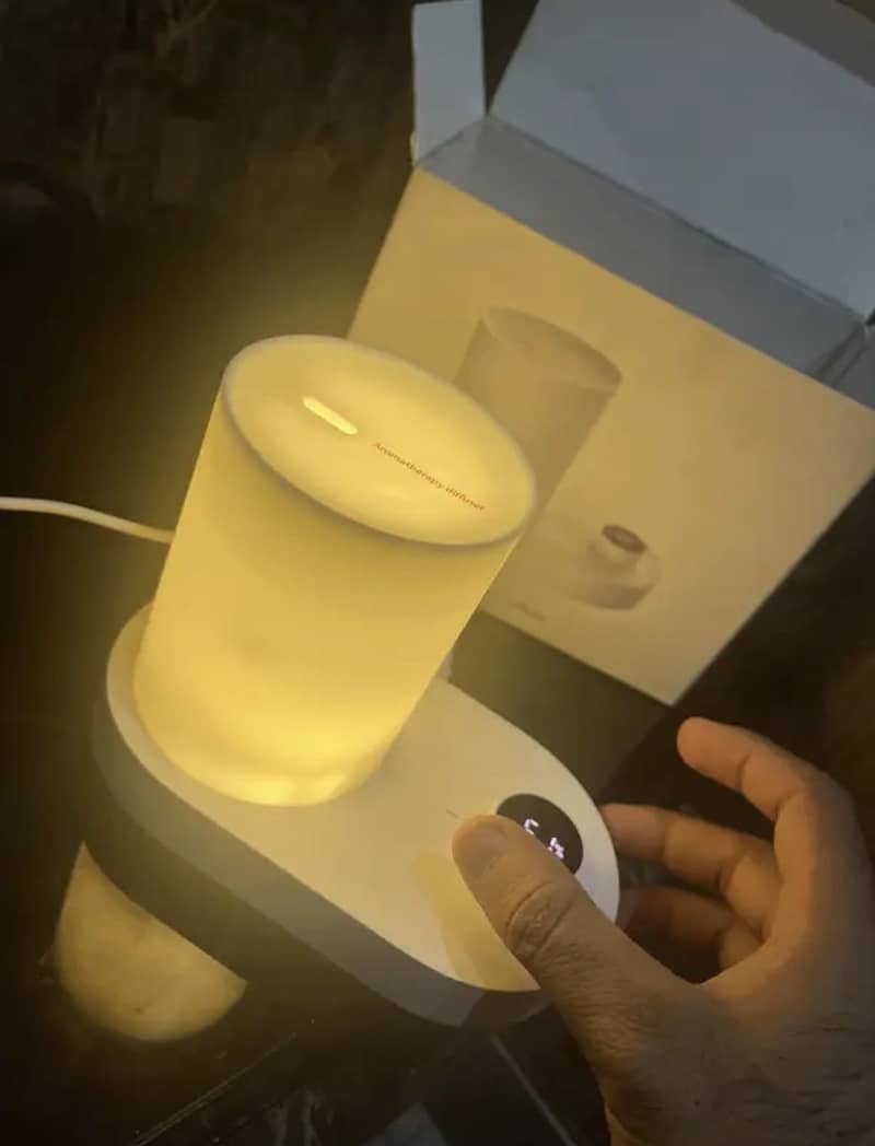 2 Humidifiers 1