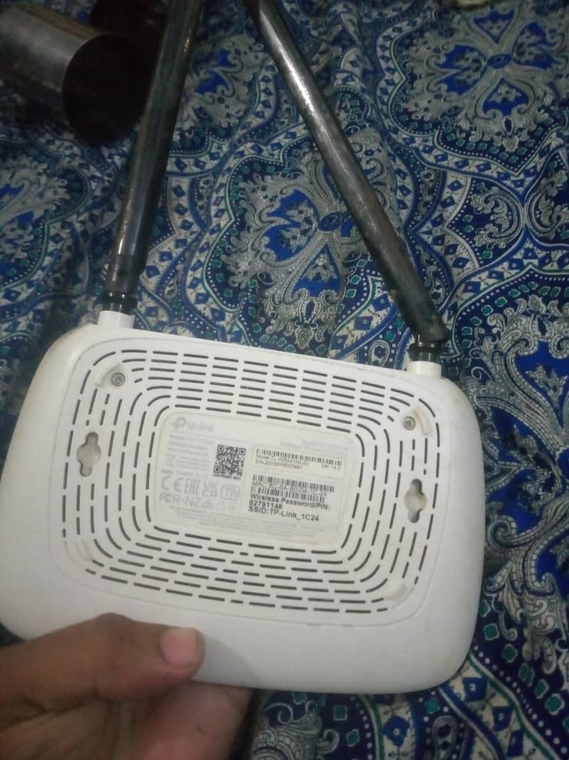 TP-Link Router good condition 0