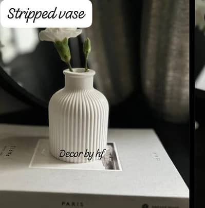 Flower vase