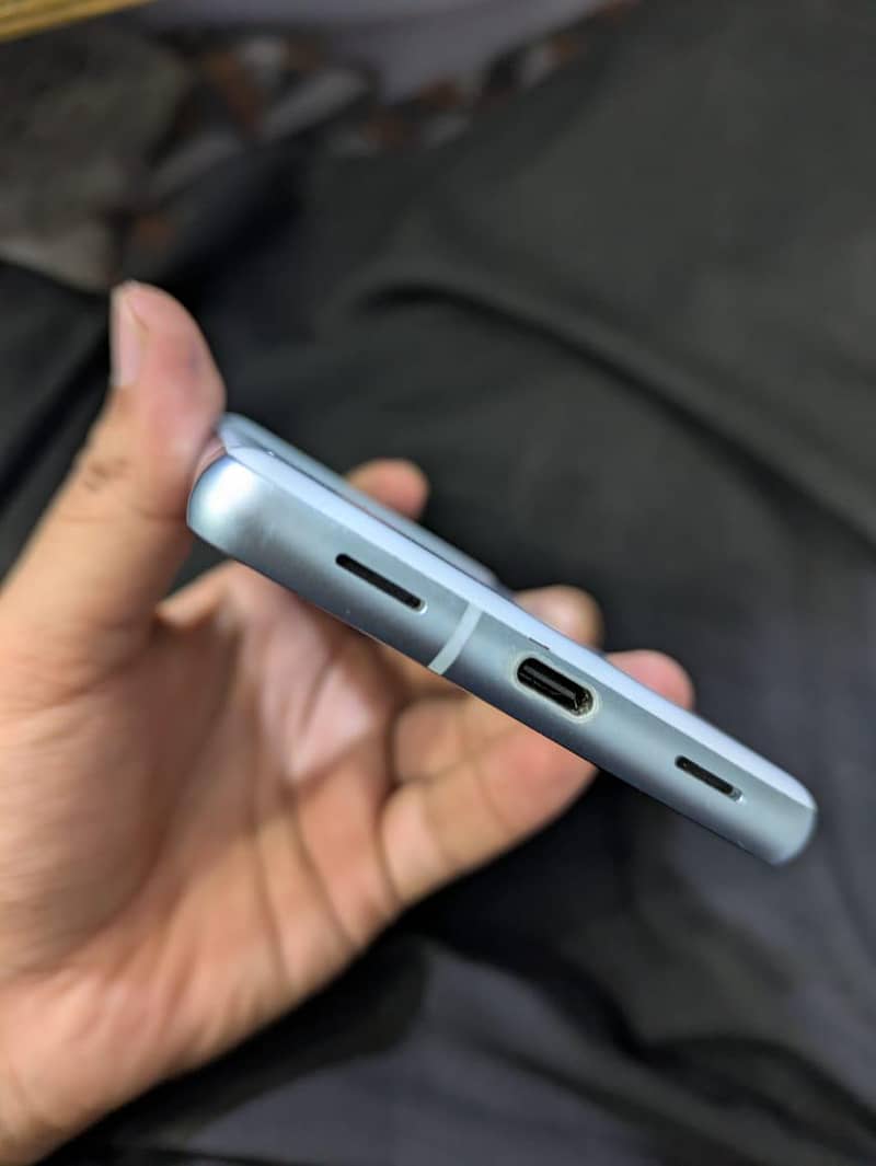 Google Pixel 7A 1