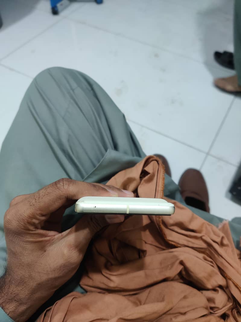 Google Pixel 7 5