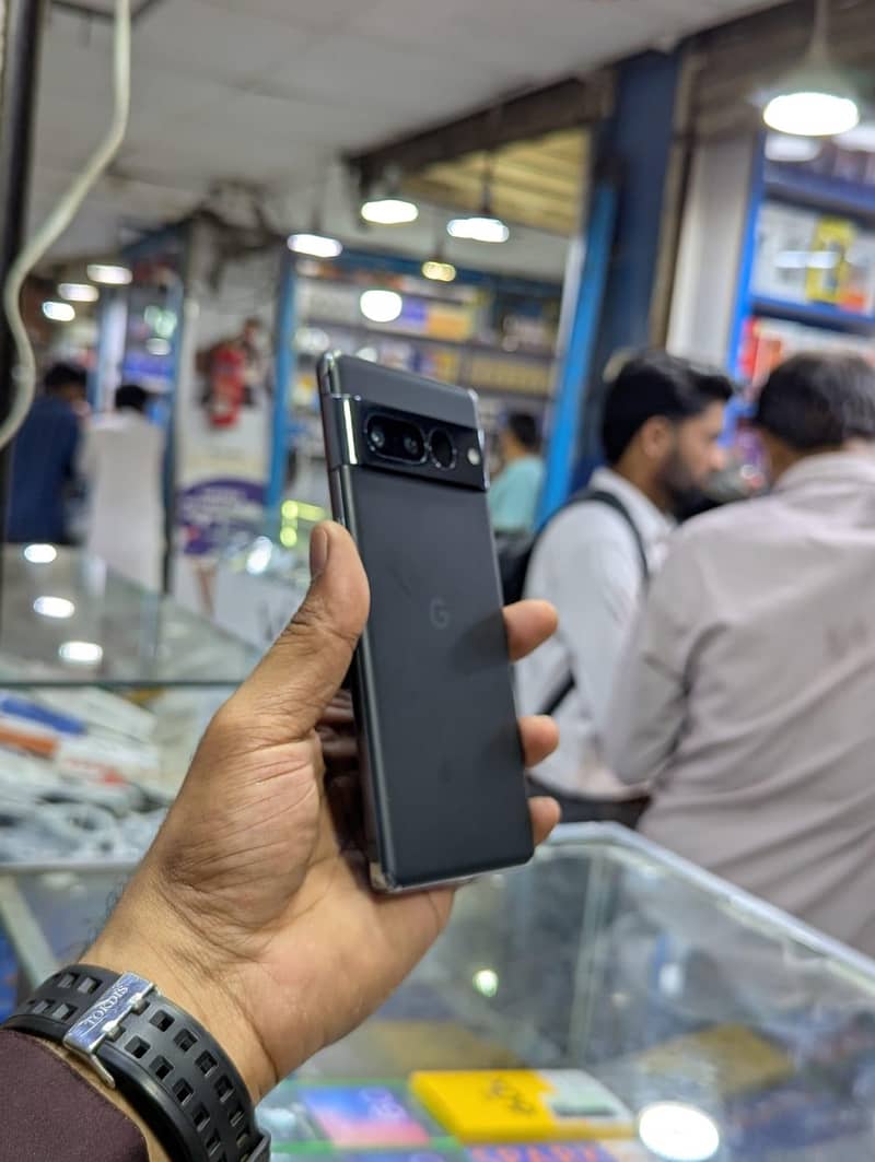 GOOGLE PIXEL 7 PRO 3
