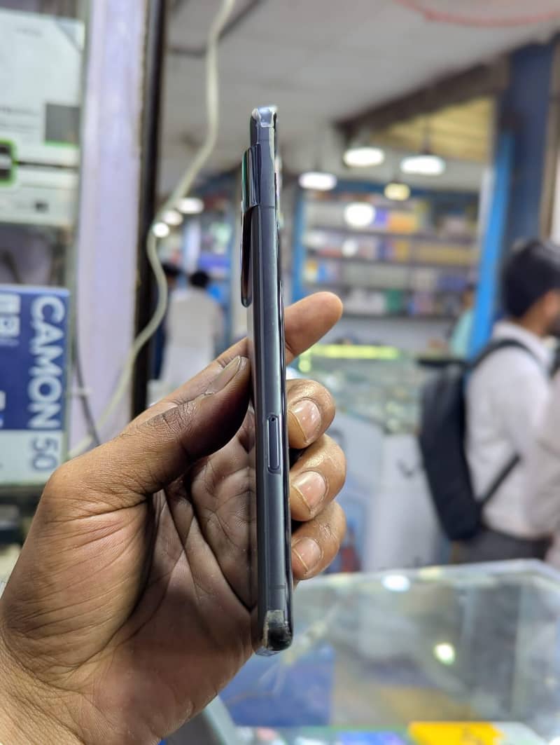 GOOGLE PIXEL 7 PRO 4