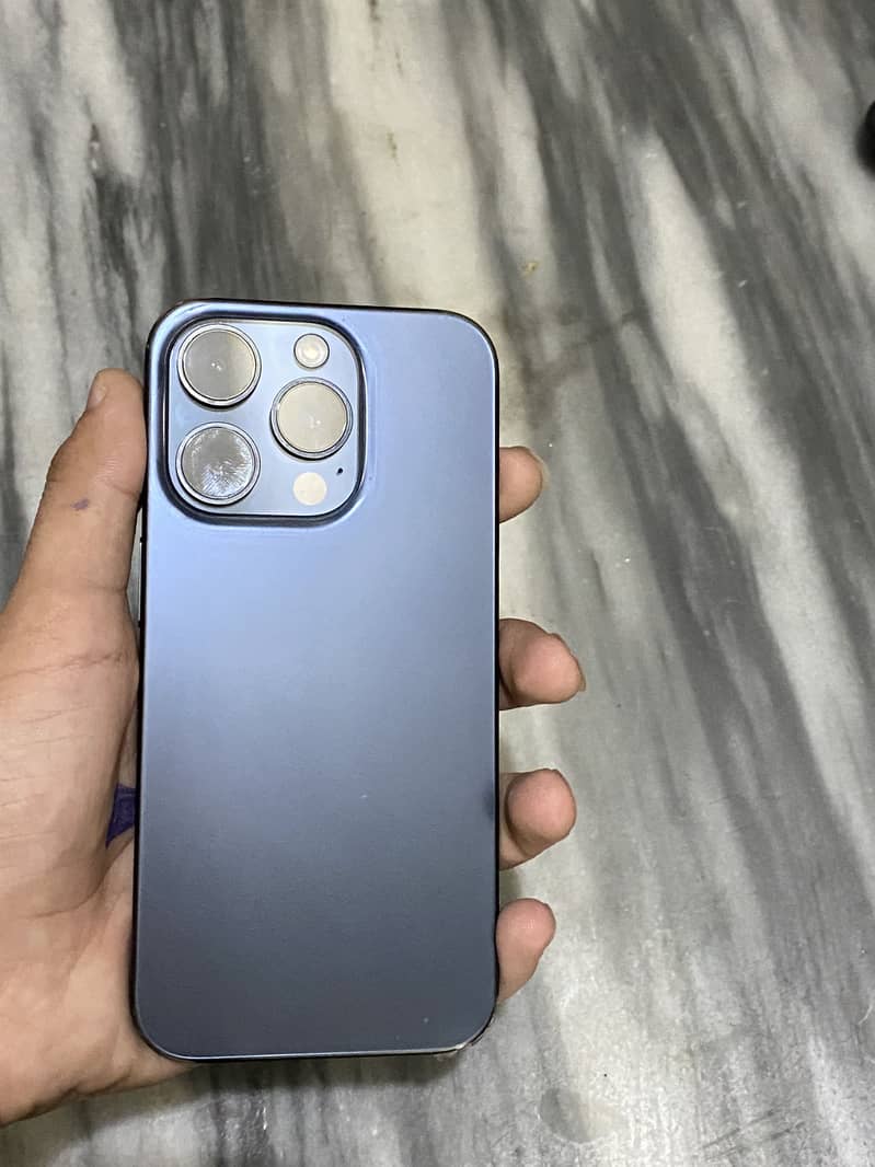 Iphone 15 pro 0