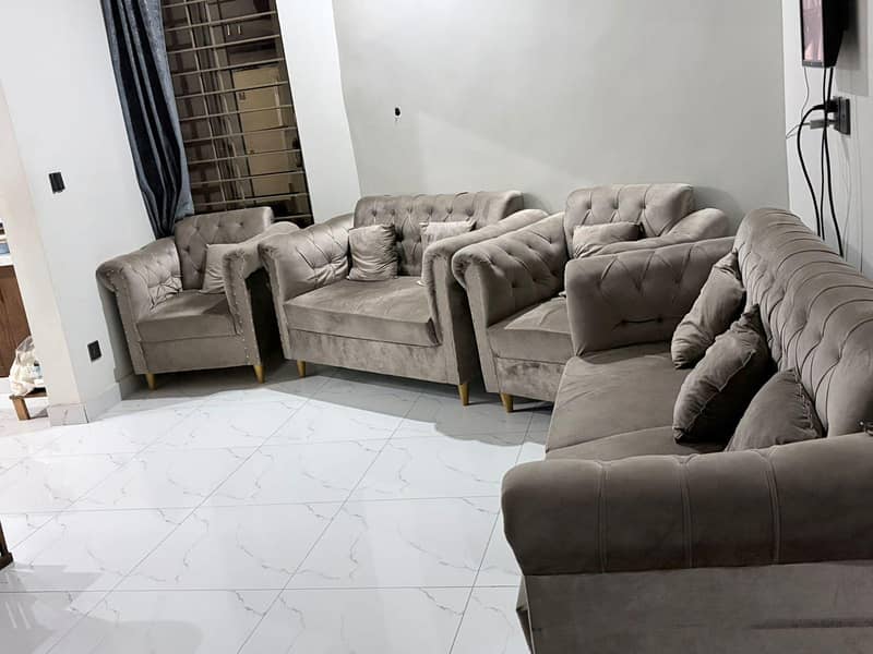 Sofa set 0