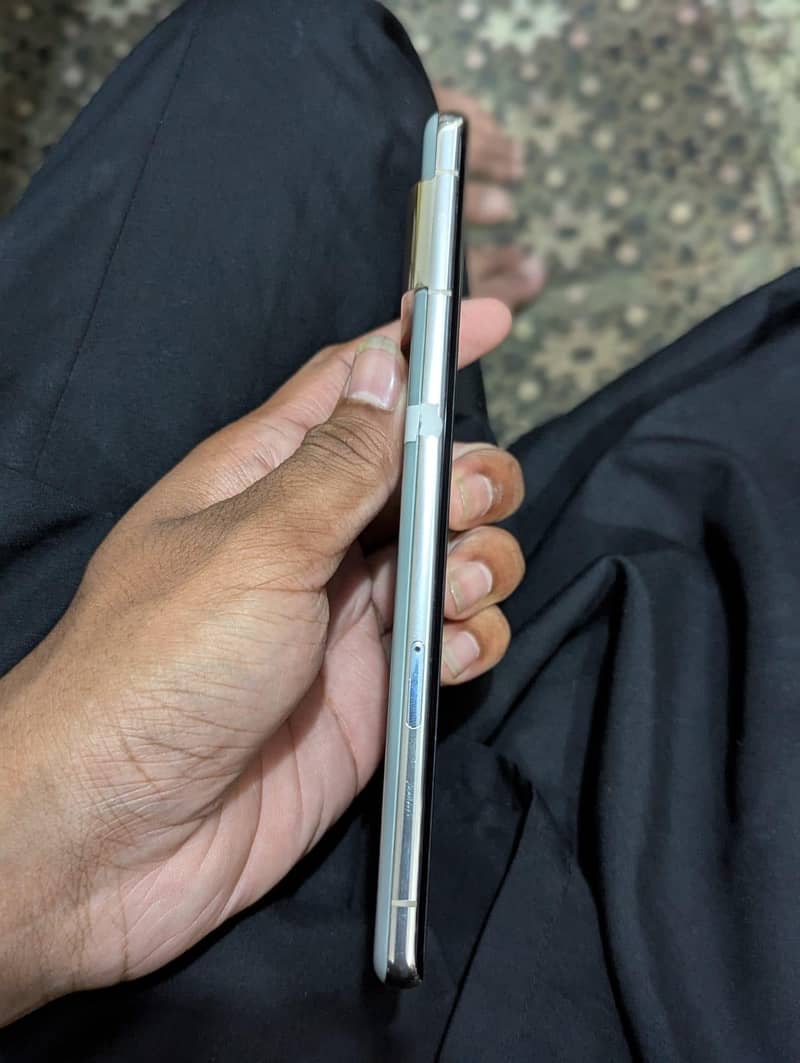 GOGGLE PIXEL 7 PRO 1