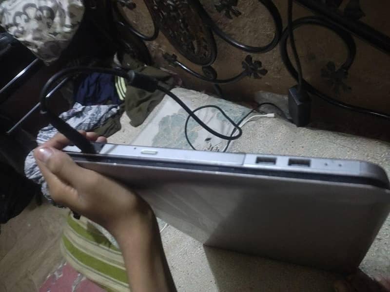HP pavilion dv 7h 6