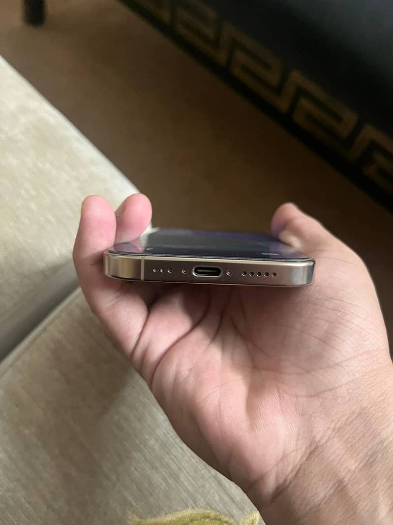 Iphone 16 pro 1