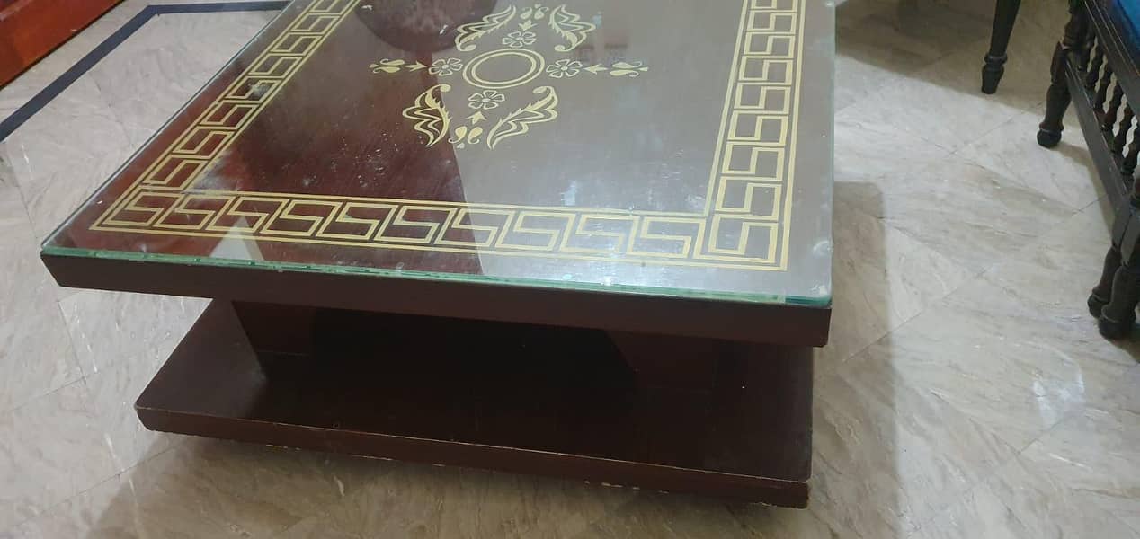 center table 0