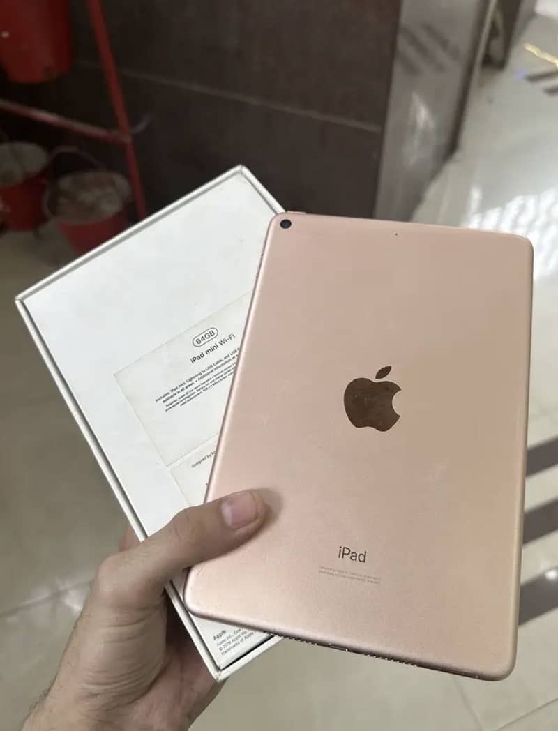 Ipad mini 5 . . 0
