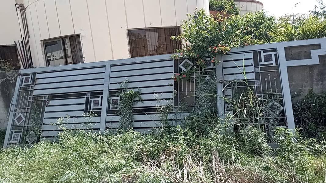 Sliding Metallic solid iron gate 3