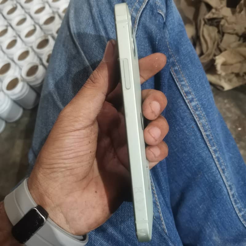 Iphone 12 3