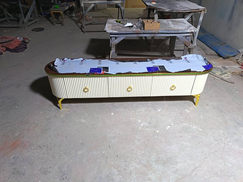 LED consol table 0