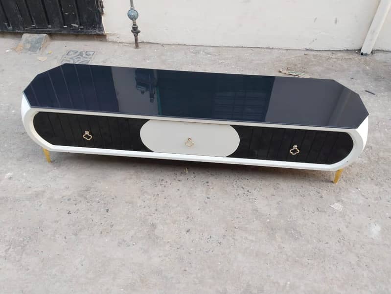 LED consol table 19