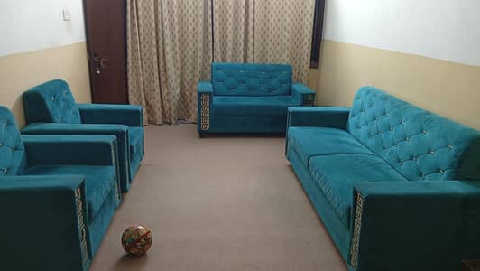 7 seater with table