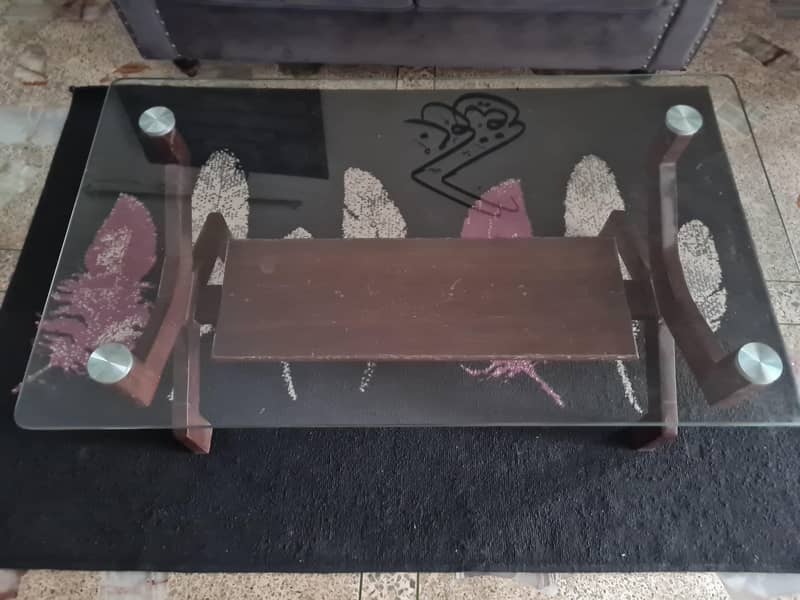 Center Table 0