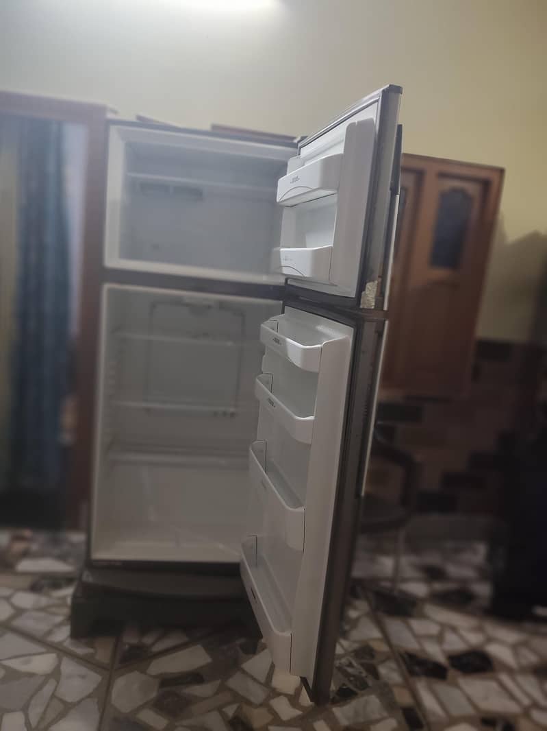 فرج بالکل ٹھیک ہے  جمبو سائز ہے 3