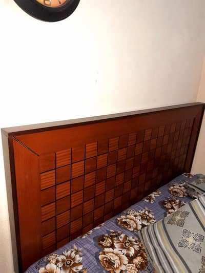 New double bed or sidetable 1 month use only