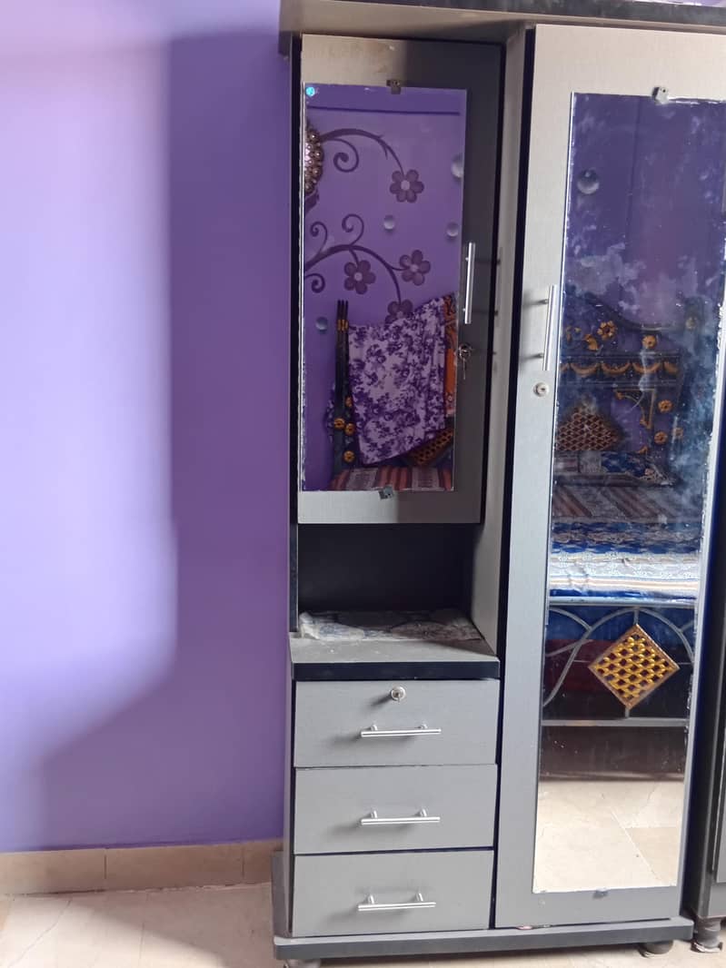 dressing + divider 1